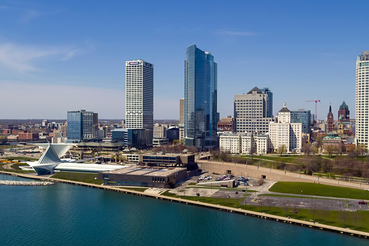 Milwaukee Wisconsin Skyline